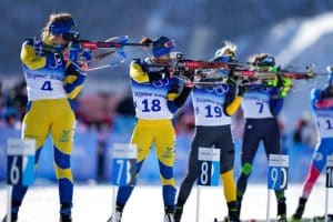 Elvira Öberg, Linn Persson, Yulia Dzhima og Dzinara Alimbekava på stående skyting i OL.